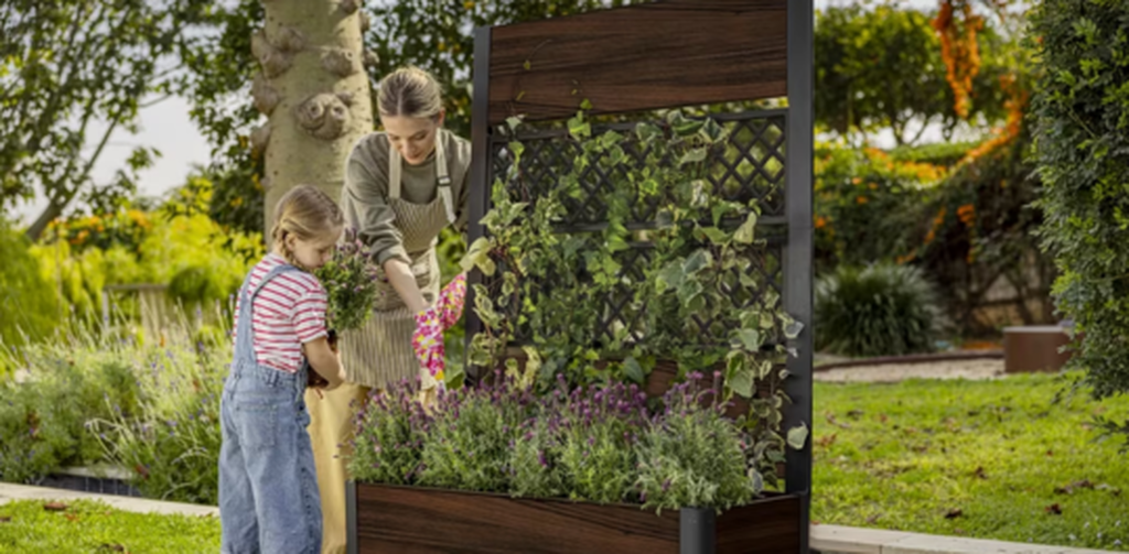 Jardinière d’intimité avec treillis, bois de rose brun – Keter Canada