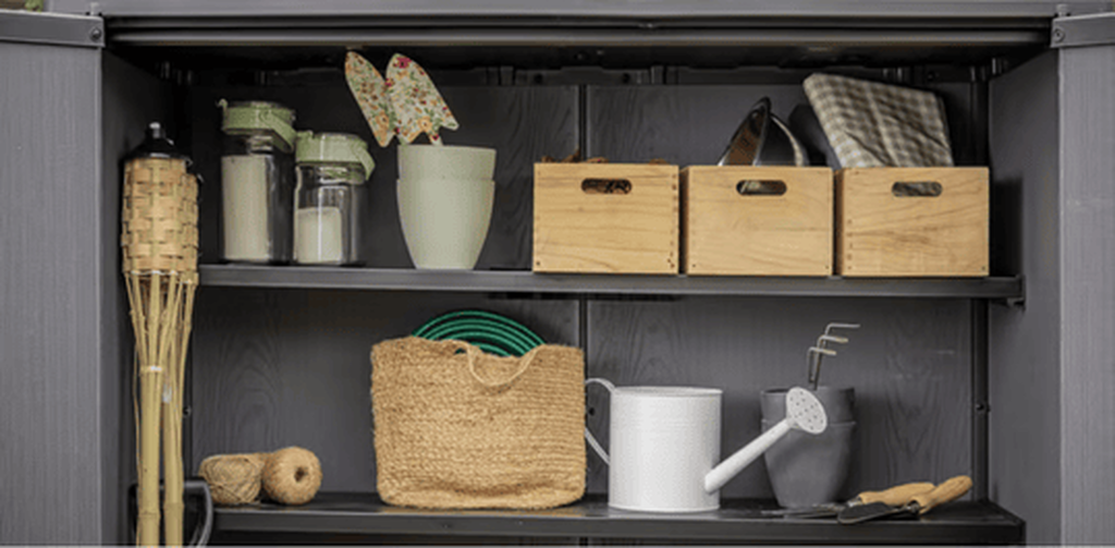 Cabanon de rangement vertical Signature – Cabanon en résine noyer – Keter Canada