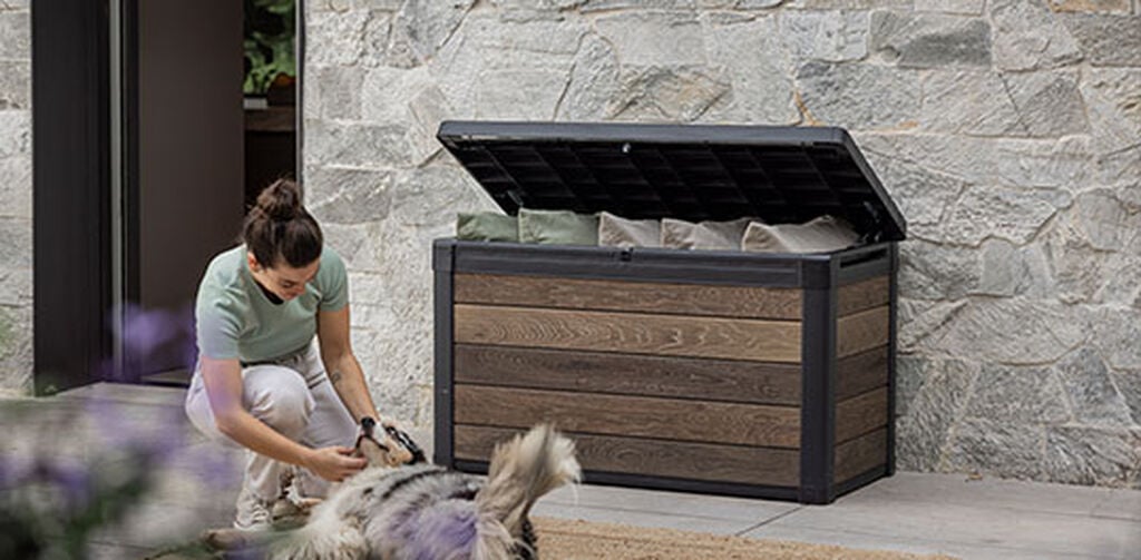 Signature 100 Gallon Storage Deck Box - Keter US