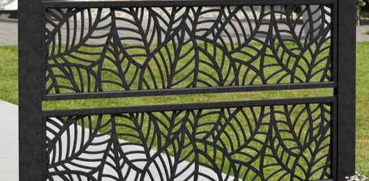 Brown Privacy Planter With Tulip-Shaped Trellis - Keter US