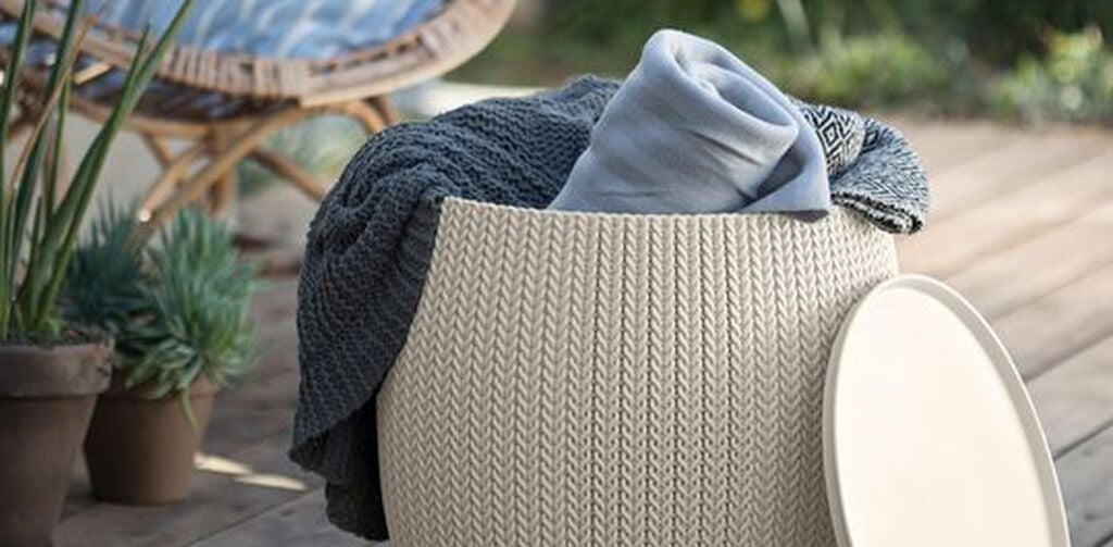 Cozy 3-Piece Outdoor Seating Set Brown - Keter US