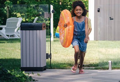 Rockford Grey Outdoor Trash Can - Keter US