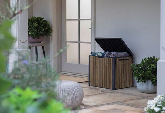 Achetez le coffre de terrasse Signature de 113 litres en noyer – Keter Canada