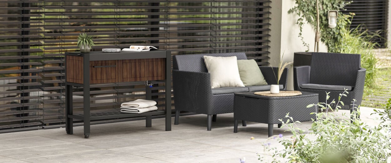 Cooler Tables