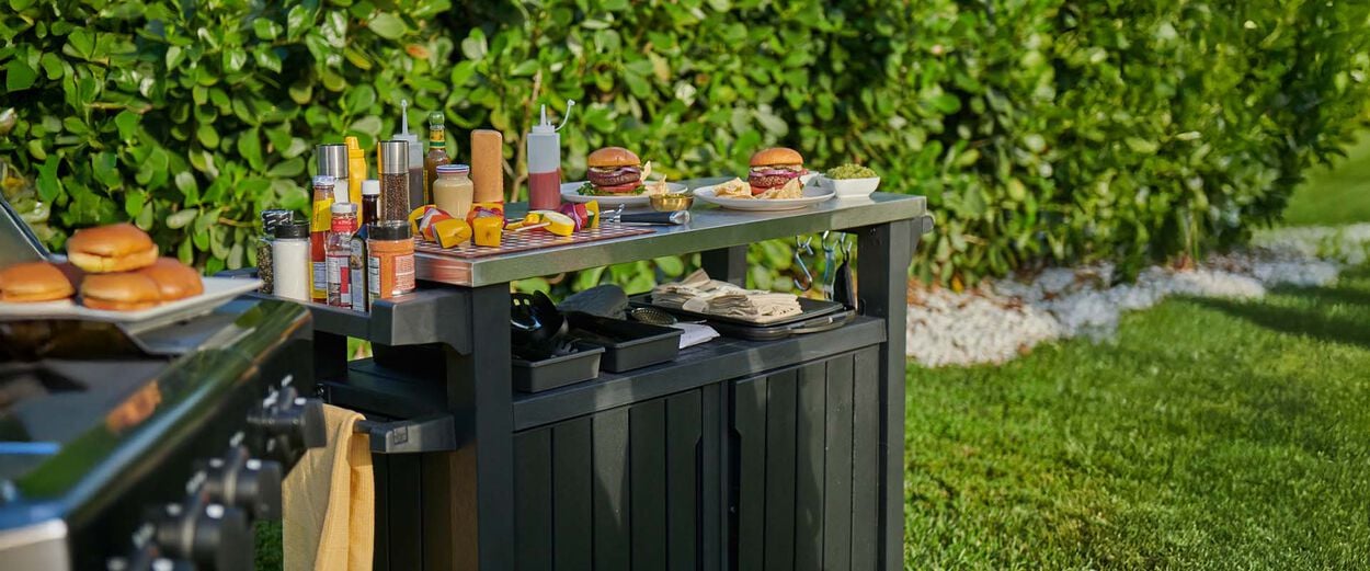 Outdoor Entertainment & Hosting