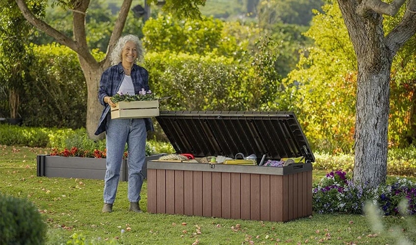 Arcones y baúles para productos de mantenimiento de jardín