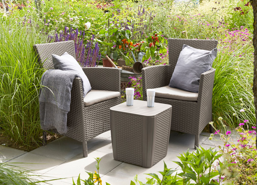 Conjuntos de jardín de sillas o sofás y mesa