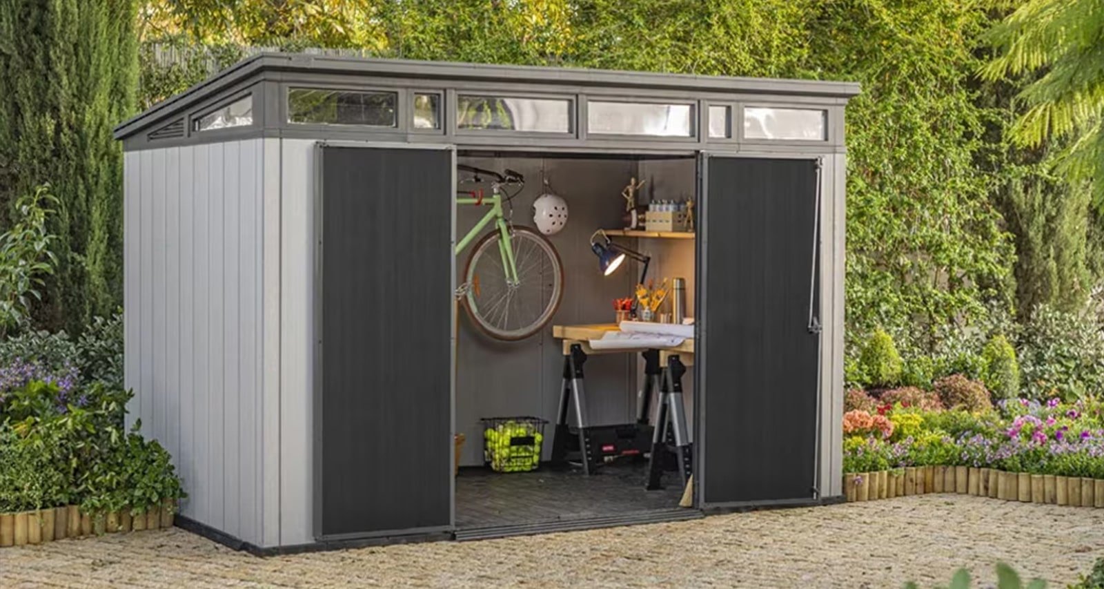 Casetas de jardín para esconder los regalos en casa