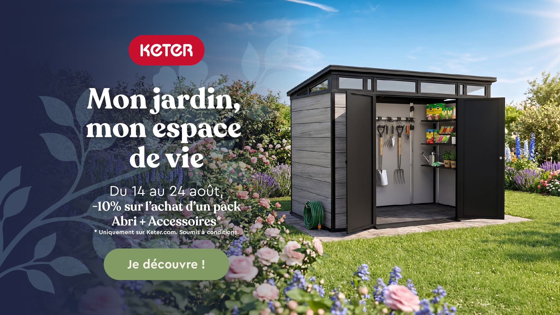 Abri de jardin ouvert avec vue sur ses accessoires de rangement