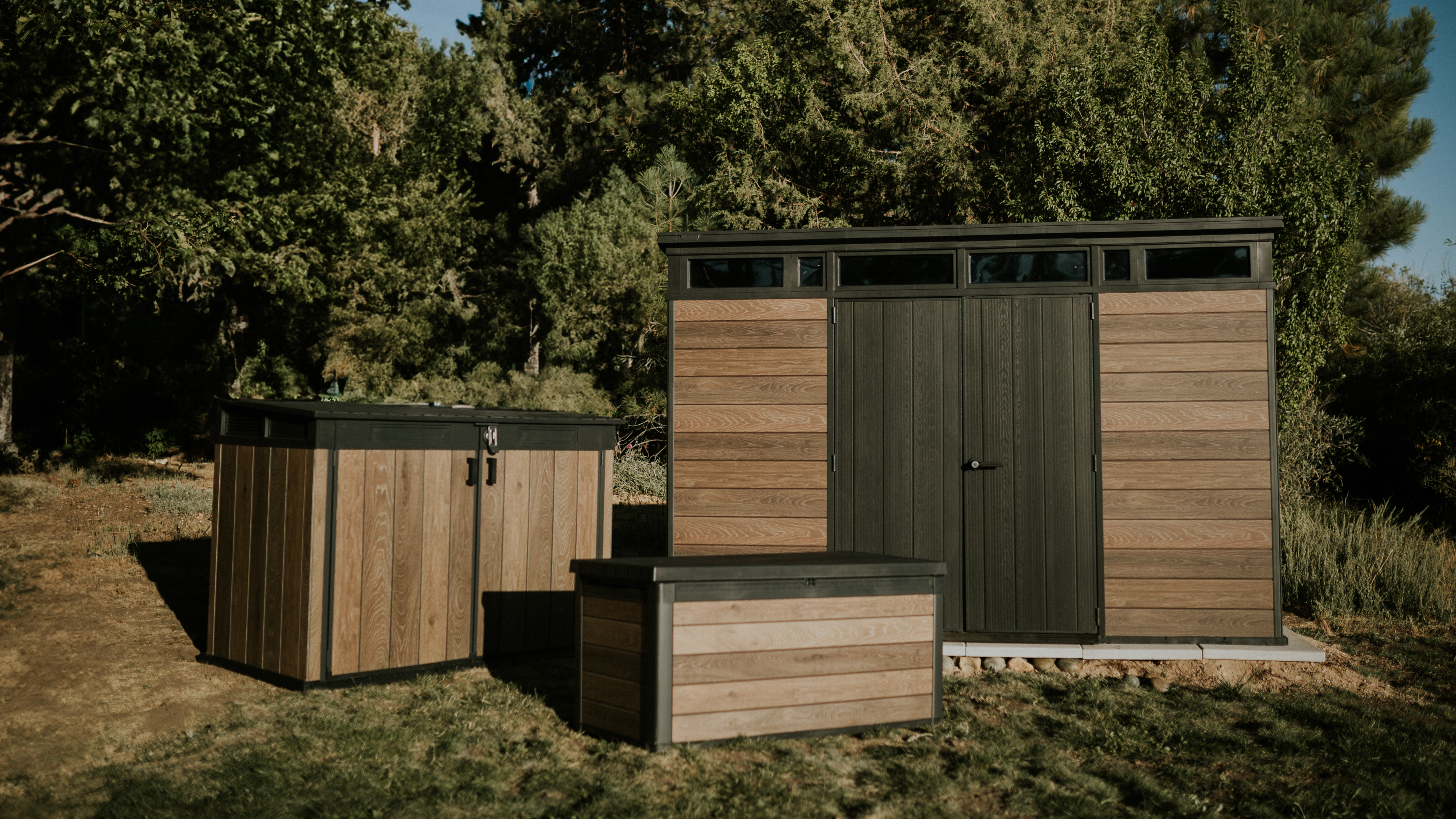 Keter Tuinberging in Signature Walnut