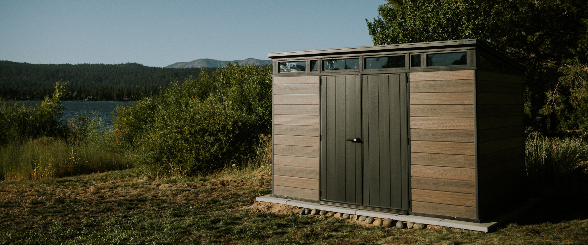 Keter Signature walnut Pent Shed 